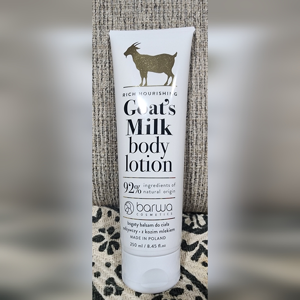 Barwa Goat's Milk Body Lotion -250 Ml.    MADE IN POLAND